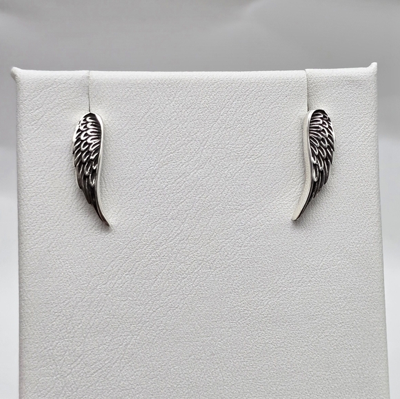 ❤️ ETERNAL WINGS STERLING SILVER EARRINGS - Picture 8 of 9
